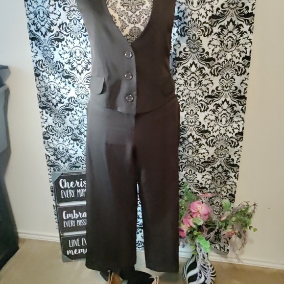 Brown two piece Capri crop set size 14 - Picture 4 of 8